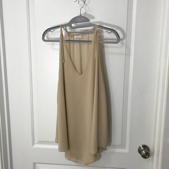 No Brand Tops - C’Lective Beige V-Neck Sleeveless Top Size L